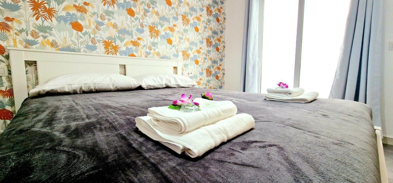 Apartamentos Playa San Juan & Wifi Free Guía de Isora Eksteriør billede